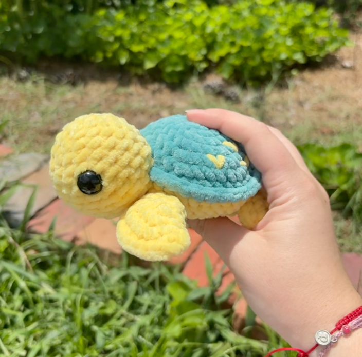Small Sea Turtle Plushie