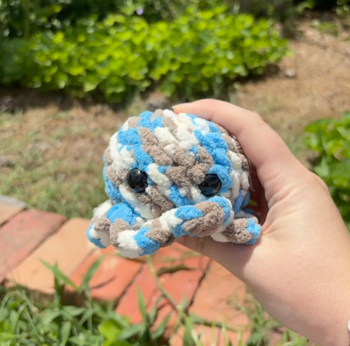 Medium Octo Plushie